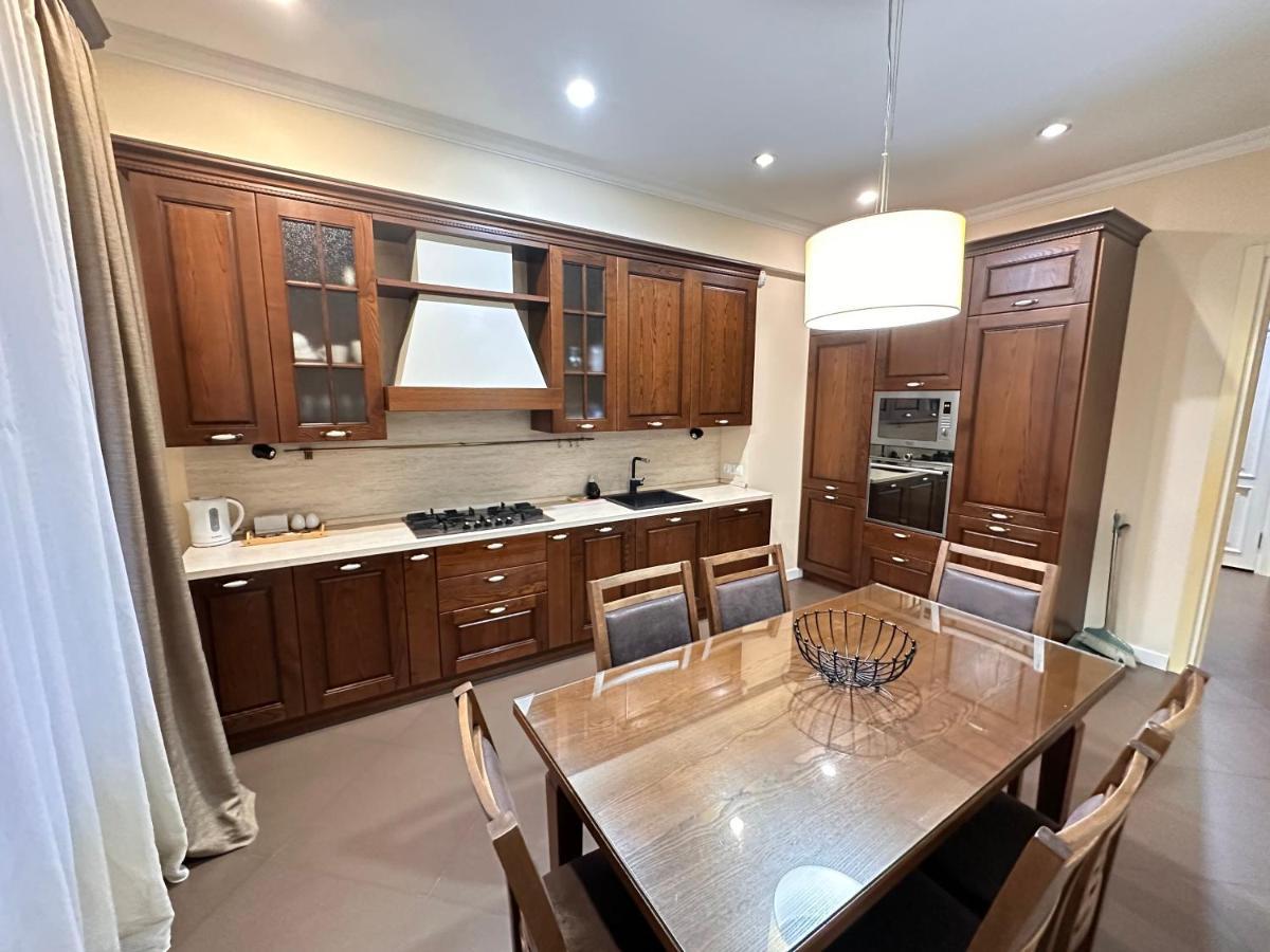 Apartment In Downtown "Rustaveli Residence" Tbilisi Eksteriør bilde